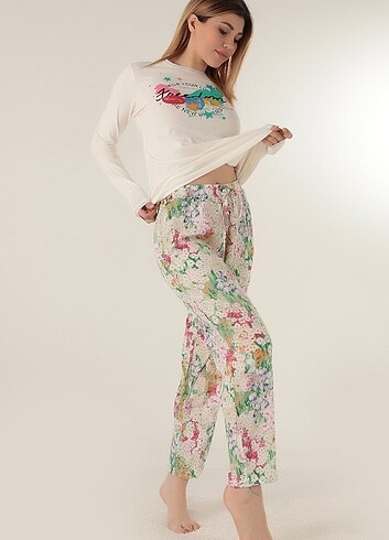 s Beden beyaz Renk DoReMi Bayan Floral Desenli Pijama Takımı