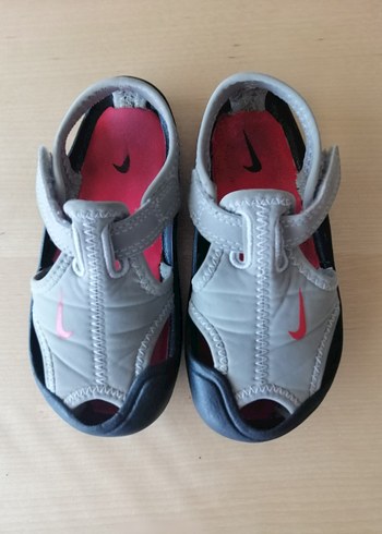 Nike Erkek Çocuk Gri Sandalet Velcro