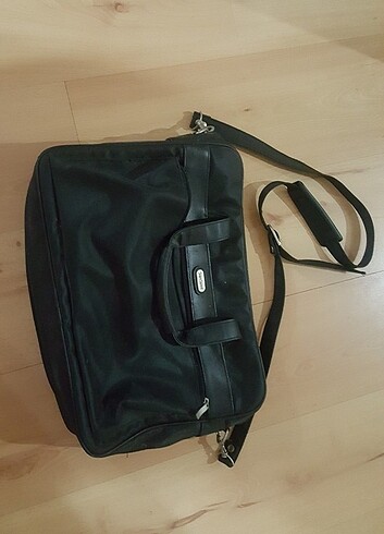 Diğer Laptop Çantası 