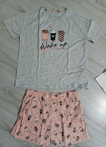LC Waikiki Pijama takımı