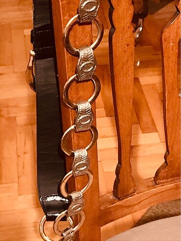 Diğer Siyah rugan , yarısı metal kemer