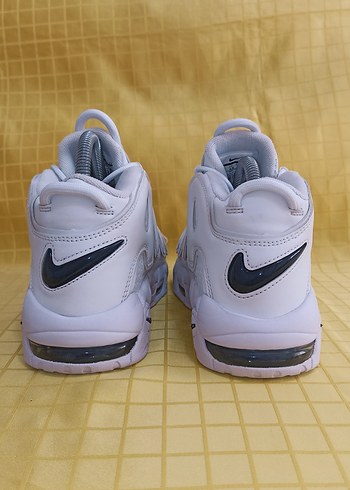 38 Beden beyaz Renk 38 numara orjinal NİKE Air Max spor ayakkabı.