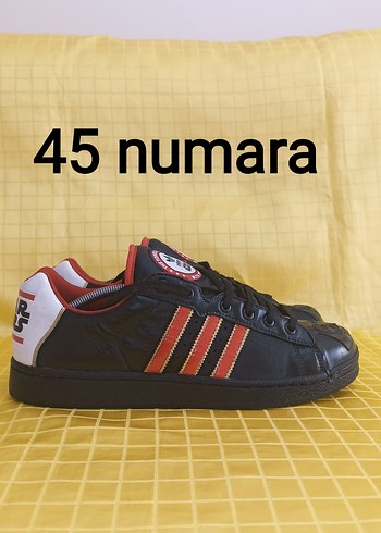 45 numara orjinal ADİDAS spor ayakkabı.
