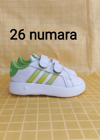 26 numara orjinal ADİDAS spor ayakkabı.