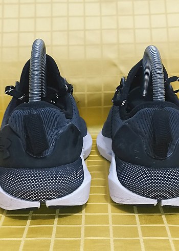 38.5 numara orjinal UNDER ARMAUR marka spor ayakkabı. - Görsel 4