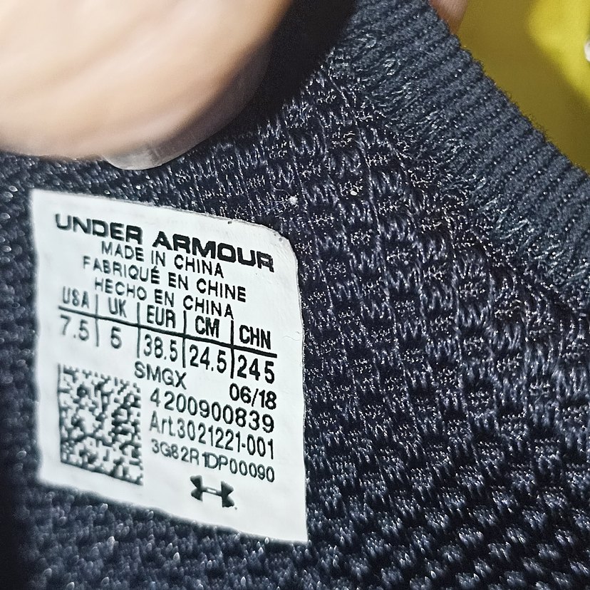 38.5 numara orjinal UNDER ARMAUR marka spor ayakkabı. - Görsel 2