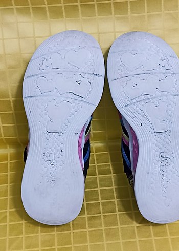 35 numara orijinal SKECHERS marka spor ayakkabı. - Görsel 3