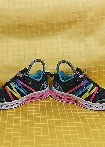 35 numara orijinal SKECHERS marka spor ayakkabı. - Görsel 9