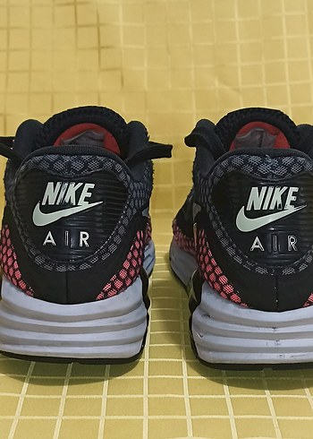 45 numara orjinal NİKE Air Max spor ayakkabı. - Görsel 4