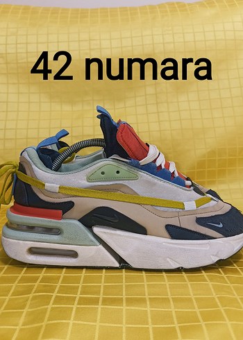 Nike 42