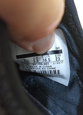 36.5 Beden 36.5 numara orjinal NİKE Huarce spor ayakkabı.
