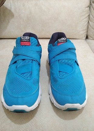 44 Beden mavi Renk 46 numara Orijinal Kalenji marka spor ayakkabı