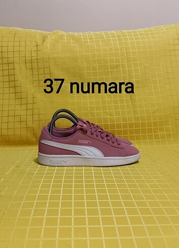 37 numara orjinal PUMA spor ayakkabı.