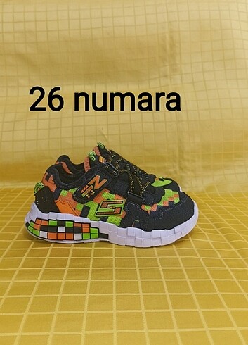 26 numara orjinal SKECHERS marka spor ayakkabı.