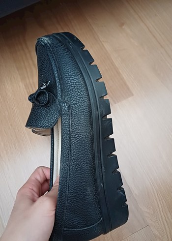 Siyah Tokalı Kadın Dolgu Topuklu Babet - Görsel 3