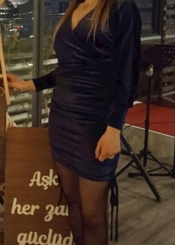 Siyah Mini V Yaka Yılan Desenli Elbise - Görsel 2