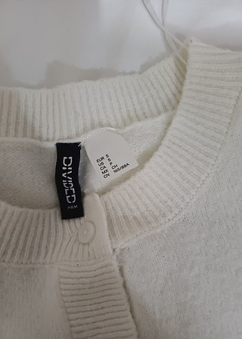 Kadın Beyaz Uzun Kollu Düğmeli Hırka - Görsel 4