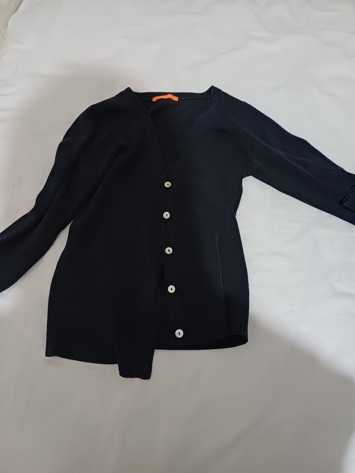 Siyah Uzun Kollu İnce Hırka - Görsel 2