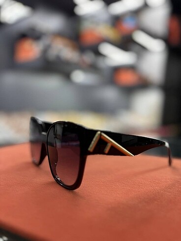 Beden ? fendi İthal Sunglasses