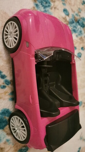 Oyuncak barbie arabası 