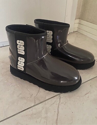 Su geçirmez ugg bot