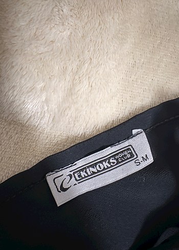 Dantel Detaylı Siyah V Yaka Kadın Atlet - Görsel 4