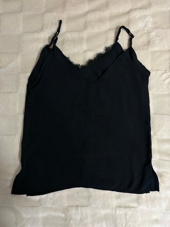 Dantel Detaylı Siyah V Yaka Kadın Atlet - Görsel 5