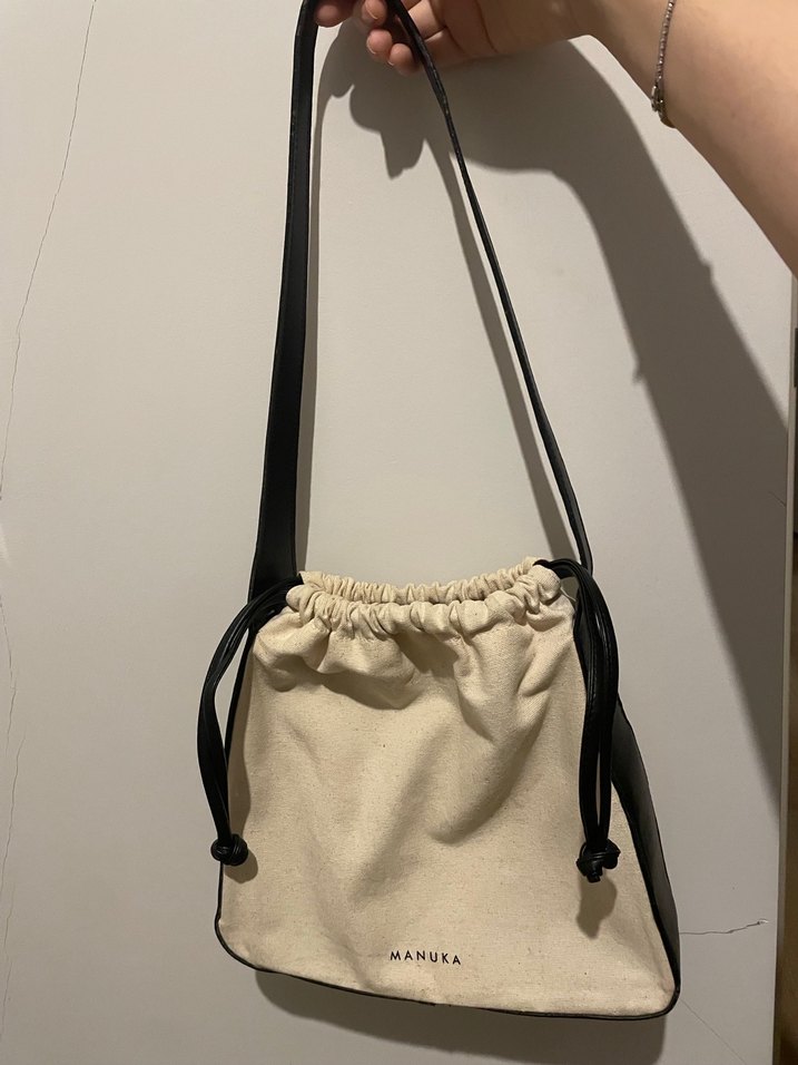 Manuka Marka Kol Çantası - Görsel 2