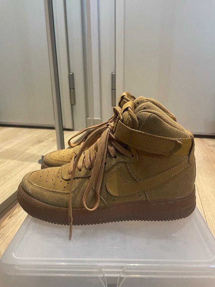 Nike Air Force Süet Spor Ayakkabı - Görsel 2