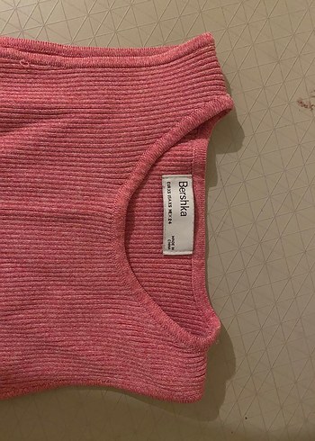 Bershka Pembe Örgü Bağlama Detaylı Kolsuz Üst