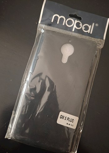 gm5 plus kılıf düz siyah - Görsel 3