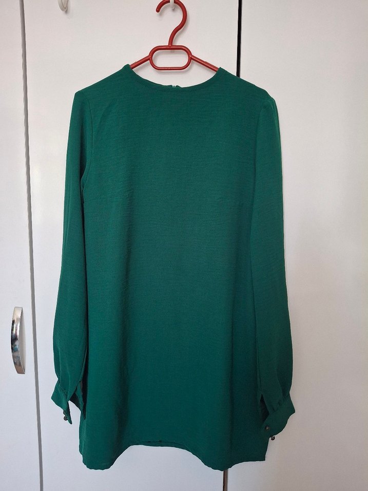 Uzun Kollu Yeşil Midi Tunik - Görsel 2