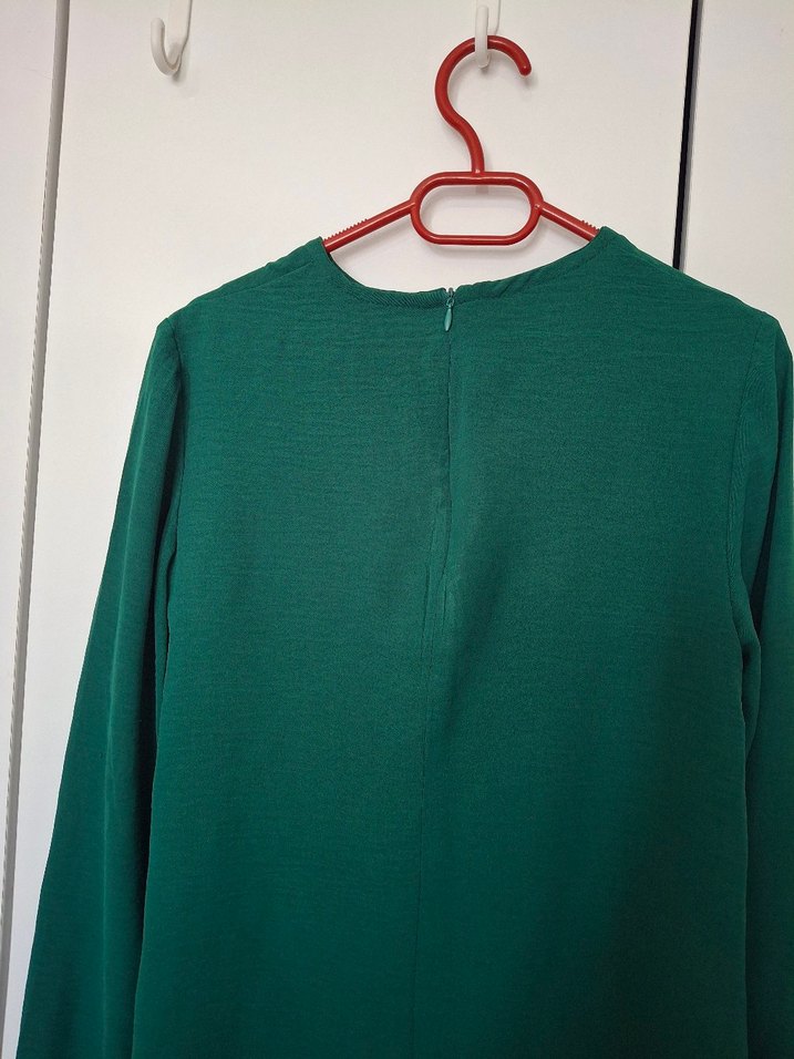 Uzun Kollu Yeşil Midi Tunik - Görsel 3