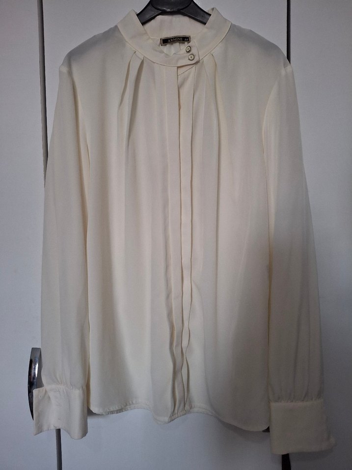 Düğmeli Yüksek Yaka krem Kadın Gömlek - Görsel 2