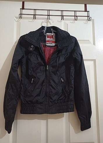 Bershka Yağmurluk 