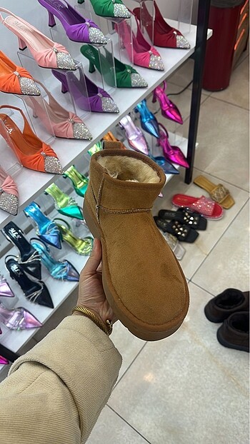 38 Beden camel Renk Ugg bot