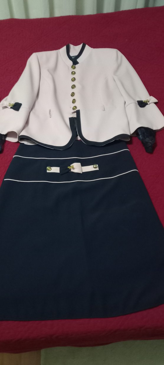 Düğmeli Beyaz Mini Kadın Takım Elbise - Görsel 3