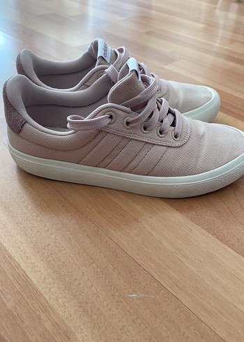 Adidas Bej Adidas Bağcıklı Kadın Spor Ayakkabı