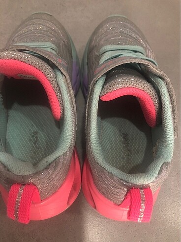 26 Beden Skechers ayakkabı