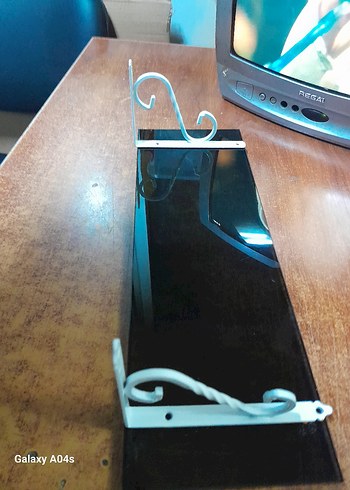 40 x10..santim. kalın. renkli. cam. raf. - Görsel 8