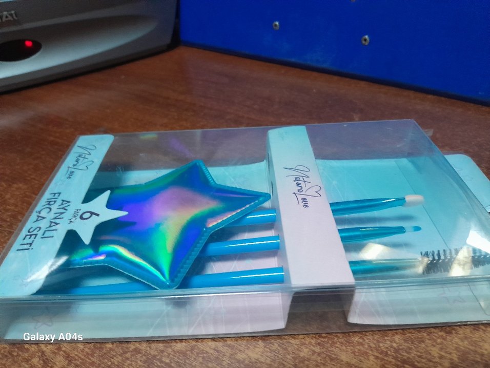 Mavi Aynalı 6 Parça Makyaj Fırça Seti - Görsel 4