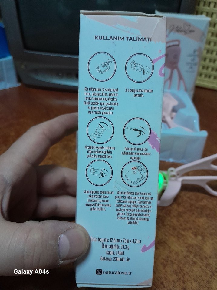 Beyaz Kirpik Kıvırıcı..makinesi.  3.  adet mevcut - Görsel 5