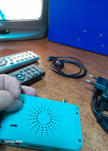 Toshiba Monitör. ve tv. kondisyon u düzgün temiz görseli güzel - Görsel 4