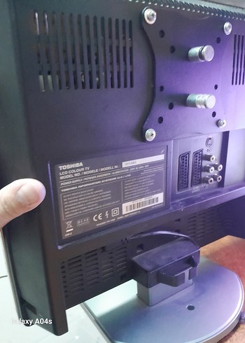 Toshiba Monitör. ve tv. kondisyon u düzgün temiz görseli güzel - Görsel 9