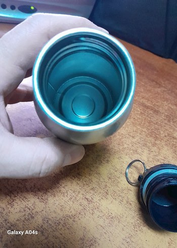 Gri Çocuk Termos Şişesi..paslanmaz kondisyon u düzgün - Görsel 9