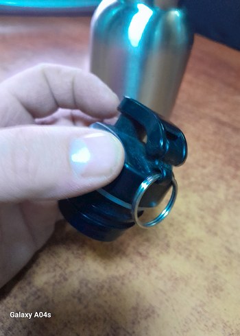 Gri Çocuk Termos Şişesi..paslanmaz kondisyon u düzgün - Görsel 8