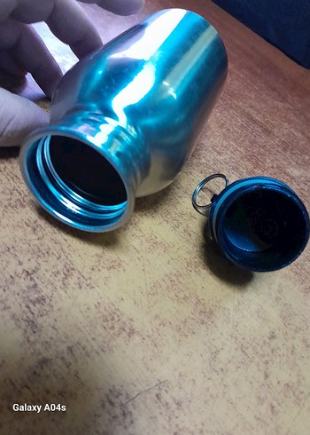 Gri Çocuk Termos Şişesi..paslanmaz kondisyon u düzgün - Görsel 6