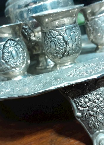 Nakışlı Gri Beyaz Sofra Takımı - Görsel 3