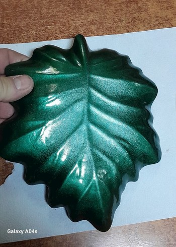 Yeşil Parlak Yaprak Şekilli Tabak.cam. ve.  metal.  Sanatı - Görsel 10