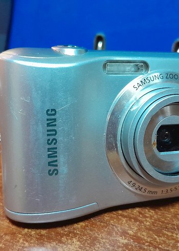 Samsung Gri Dijital Fotoğraf Makinesi..bakılmalı.çalismiyor